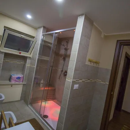 Apartment Mistral House Carini
