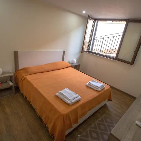 Mistral House Apartment *